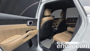 Kia Sorento HEV 1.6 2WD 2024 года из Южной Кореи