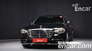 Mercedes-Benz S-Class S500L 4MATIC 2023 года из Южной Кореи
