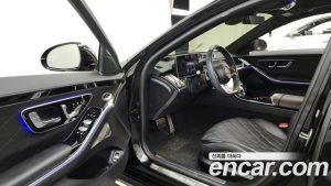 Mercedes-Benz S-Class S500L 4MATIC 2023 года из Южной Кореи