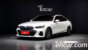 BMW 5-Series 520i M Sport 2024 года из Южной Кореи