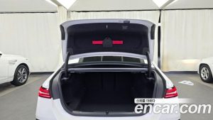 BMW 5-Series 520i M Sport 2024 года из Южной Кореи