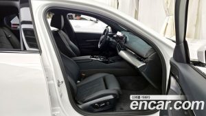 BMW 5-Series 520i M Sport 2024 года из Южной Кореи