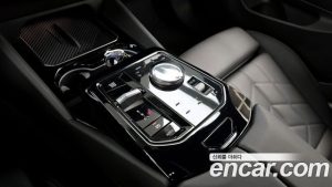 BMW 5-Series 520i M Sport 2024 года из Южной Кореи