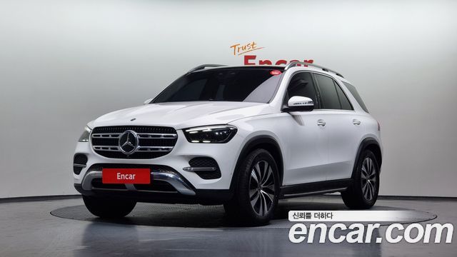 Mercedes-Benz GLE-Class GLE300d 4MATIC 2023 года из Кореи