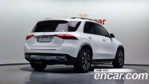 Mercedes-Benz GLE-Class GLE300d 4MATIC 2023 года из Южной Кореи
