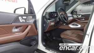 Mercedes-Benz GLE-Class GLE300d 4MATIC 2023 года из Южной Кореи