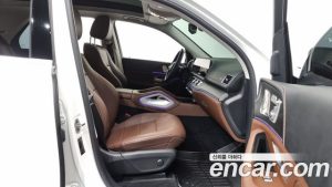 Mercedes-Benz GLE-Class GLE300d 4MATIC 2023 года из Южной Кореи