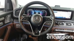 Mercedes-Benz GLE-Class GLE300d 4MATIC 2023 года из Южной Кореи
