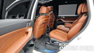 BMW X7 xDrive 40i M Sport 6 2024 года из Южной Кореи