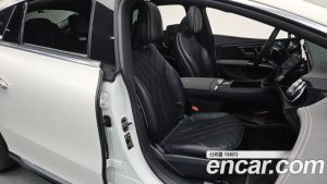 Mercedes-Benz EQS EQS450 4MATIC 2023 года из Южной Кореи