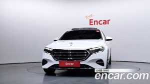 Mercedes-Benz E-Class E300 4MATIC Exclusive 2024 года из Южной Кореи