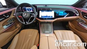 Mercedes-Benz E-Class E300 4MATIC Exclusive 2024 года из Южной Кореи