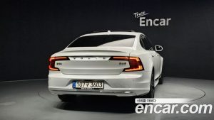Volvo S90 B6 AWD ULTIMATE Bright 2023 года из Южной Кореи