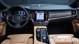 Volvo S90 B6 AWD ULTIMATE Bright 2023 года из Южной Кореи