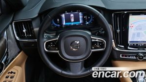 Volvo S90 B6 AWD ULTIMATE Bright 2023 года из Южной Кореи