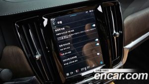 Volvo S90 B6 AWD ULTIMATE Bright 2023 года из Южной Кореи