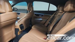 Mercedes-Benz E-Class E220d 4MATIC Exclusive 2024 года из Южной Кореи