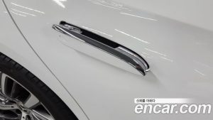 Mercedes-Benz E-Class E220d 4MATIC Exclusive 2024 года из Южной Кореи