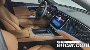 Mercedes-Benz E-Class E220d 4MATIC Exclusive 2024 года из Южной Кореи