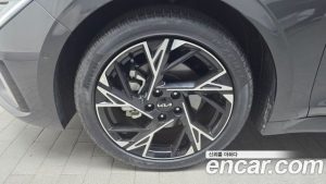 Kia K5 Signature 2024 года из Южной Кореи