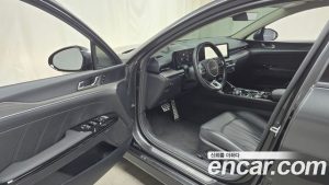 Kia K5 Signature 2024 года из Южной Кореи