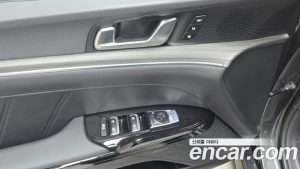 Kia K5 Signature 2024 года из Южной Кореи
