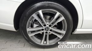 Mercedes-Benz E-Class E250 Avantgarde 2023 года из Южной Кореи