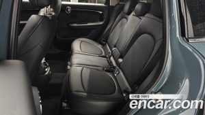Mini Countryman CLASSIC Plus COMFORT PACK 2023 года из Южной Кореи