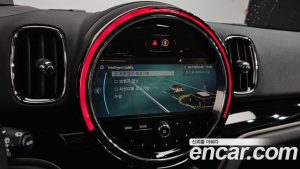 Mini Countryman CLASSIC Plus COMFORT PACK 2023 года из Южной Кореи