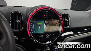 Mini Countryman CLASSIC Plus COMFORT PACK 2023 года из Южной Кореи