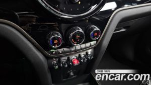 Mini Countryman CLASSIC Plus COMFORT PACK 2023 года из Южной Кореи