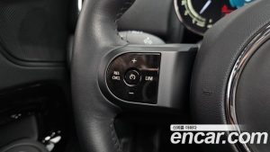 Mini Countryman CLASSIC Plus COMFORT PACK 2023 года из Южной Кореи