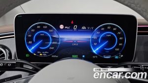 Mercedes-Benz EQE EQE500 4MATIC 2023 года из Южной Кореи