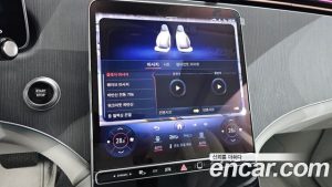 Mercedes-Benz EQE EQE500 4MATIC 2023 года из Южной Кореи