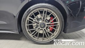 Porsche Panamera 4.0 Turbo 2025 года из Южной Кореи