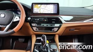 BMW 5-Series 520i Luxury 2023 года из Южной Кореи