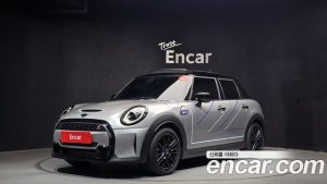 Mini Cooper 5Door Mayfield Edition 2024 года из Южной Кореи