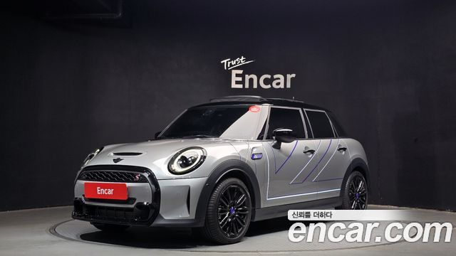 Mini Cooper 5Door Mayfield Edition 2024 года из Кореи