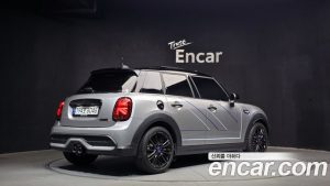 Mini Cooper 5Door Mayfield Edition 2024 года из Южной Кореи