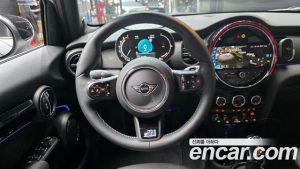 Mini Cooper 5Door Mayfield Edition 2024 года из Южной Кореи