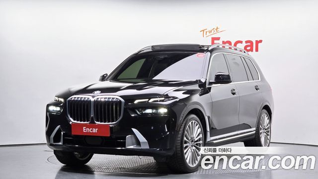 BMW X7 xDrive 40d Design Pure Excellence 7-Seater 2023 года из Кореи