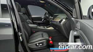 BMW X7 xDrive 40d Design Pure Excellence 7-Seater 2023 года из Южной Кореи