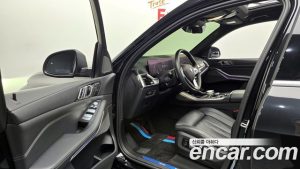 BMW X7 xDrive 40d Design Pure Excellence 7-Seater 2023 года из Южной Кореи