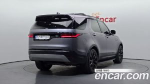 Land Rover Discovery 2.0 P300 SE 2023 года из Южной Кореи