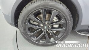 Land Rover Discovery 2.0 P300 SE 2023 года из Южной Кореи