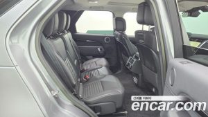 Land Rover Discovery 2.0 P300 SE 2023 года из Южной Кореи