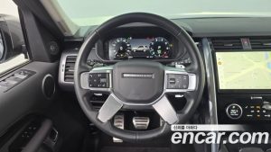 Land Rover Discovery 2.0 P300 SE 2023 года из Южной Кореи