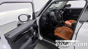 Mini Cooper 5Door CLASSIC 2024 года из Южной Кореи