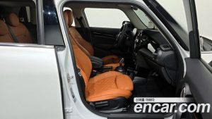 Mini Cooper 5Door CLASSIC 2024 года из Южной Кореи