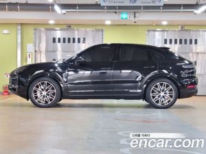 Porsche Cayenne 3.0 Coupe 2025 года из Южной Кореи